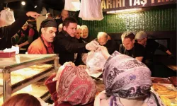 Bursa’da Sahurun Vazgeçilmez Adresi: Abdal Meydanı’nda Uzun Kuyruklar