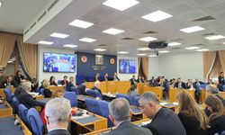 TBMM'de Davullu Protesto: Ağbaba’dan Emekli İsyanı