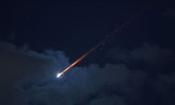 İran’dan Tel Aviv'e Füze Atışı