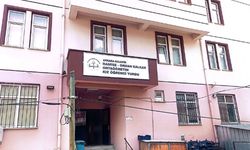 "Lüks Kız Yurdu Var Ama Öğrenciler Sokakta!"