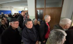 Avcılar’da Uzun Kuyruklar: Bulgaristan Seçimi Başladı