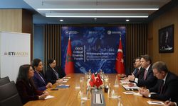 Bakan Bayraktar, Fas Enerji Dönüşümü ve Sürdürülebilir Kalkınma Bakanı Benali ile görüştü