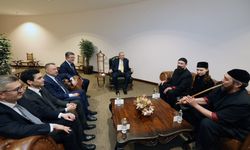 Cumhurbaşkanı Erdoğan, “Ay Yola” Grubunu Külliye’de Ağırladı