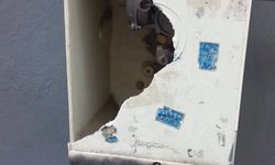 Doğal gaz kutusunu yumruklayıp kırdılar