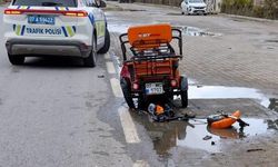 Motosiklet vinçle çarpıştı