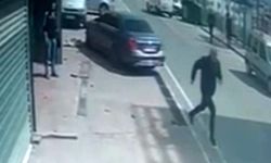 Motosikletliyle otomobil çarpıştı