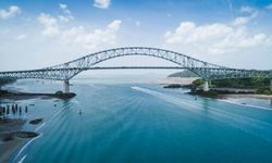 Panama'daki Amerika Köprüsü'nde yangın