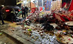 Sivas’ta Kontrolden Çıkan Otomobil Dükkâna Çarpıp Devrildi