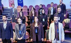 Üniversitelilerin simülasyonu TBMM'yi aratmadı