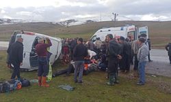 Van'da feci kaza: 13 yaralı