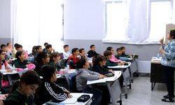 "Yepyeni bir okulda, bayramın heyecanı başka oluyor"