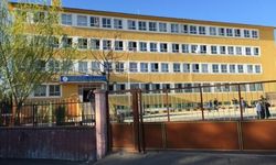 Siverek'te Okulda Öğretmene Bıçaklı Saldırı!