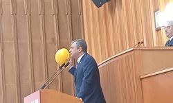 "55 Milletvekilinin İstifasını Getirmeyen Namettir!"