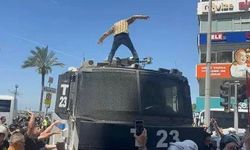 İzmir’de TOMA’ya çıkan gösterici tutuklandı