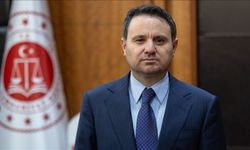 Bakan Gürlek’ten Noterler Günü mesajı