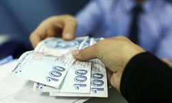 Kamu işçilerine ek ödemenin ilk yarısı yarın yapılacak