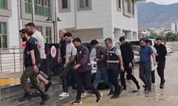 Adana'daki cinayette 5 şüpheli adliyeye getirildi