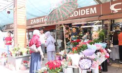 Anneler Günü’nde Çiçekçilere Yoğun İlgi