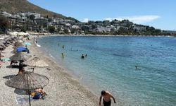 Bodrum'da bayram tatilinde sahillerde yoğunluk