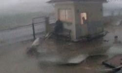 Gaziantep'te fırtınaya yakalanan çobanın zor anları kamerada