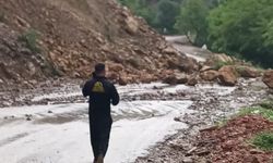 Hatay ve Osmaniye’de Sağanak ve Dolu Etkili Oldu: Caddeler Su Altında Kaldı