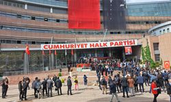 ANKARA’DA KRİZ GÜNÜ: CHP KENDİ İÇİNDE İKİYE BÖLÜNDÜ