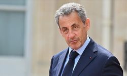 Fransa Eski Cumhurbaşkanı Sarkozy’ye Hapis Şoku
