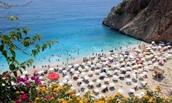 Antalya’da “Dumansız Plaj” Dönemi Başladı