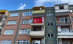 5'inci kattan düşen Ebrar bebek, son yolculuğuna uğurlandı