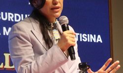 "Aynı koltuklar için kavga ediyorlar"
