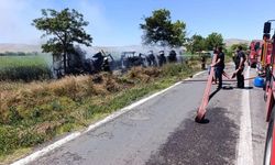 Konya'da tanker devrilip alev aldı