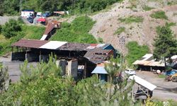 Maden ocağında mahsur kalan işçiye ulaşma çalışmaları devam ediyor