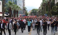 Özgür Özel: Bankın Üstündeyiz Ama Milletin Gönlündeyiz