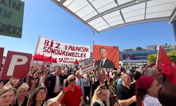 Özgür Özel Trabzon’da: “Sandığı koruyacağız, iktidara birlikte yürüyeceğiz”