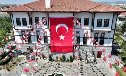Sincan’da milli maç coşkusu: İlçe ay-yıldızlı bayraklarla donatıldı