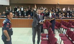 İBB DAVASINDA GERGİNLİK, İMAMOĞLU SALONDAN ÇIKARILDI