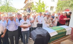 Göçükte yaşamını yitiren madenci toprağa verildi