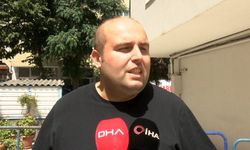 Kağıthane'de iş makinesi yan binanın balkonunu yıktı