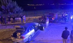 Sivas'ta Gece Yarısı Feci Kaza: İki Otomobil Çarpıştı, 6 Yaralı
