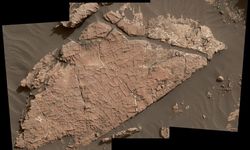 Mars’ta bal peteği gizemi: Curiosity’den nefes kesen keşif