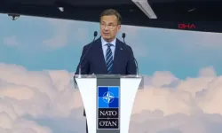 Rutte: Müttefikler Airbus'tan 12 adet A400 uçağı alacak