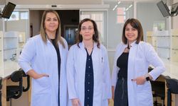 ÜÇ KADIN AKADEMİSYENDEN AKCİĞER KANSERİ TEDAVİSİ İÇİN NANOTAŞIYICI SİSTEM PROJESİ