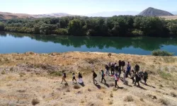 Kulaklıkları Çıkarın: Bu Yeni Trend Zihni Dinlendiriyor!