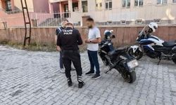 Ağrı’da tehlikeli sürüş yapan motosikletliye 17 bin TL ceza