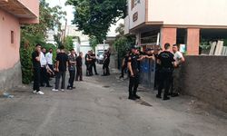 Annesini öldürüp, çöp konteynerine attı