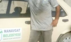 Antalya'da çöp kamyonu temizlik görevlisine çarptı