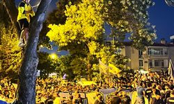 Fenerbahçe kafilesine Ankara'da coşkulu karşılama!