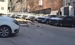 Kağıthane'de duvar otoparka doğru çöktü