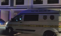 Küçükçekmece'de Kafeye Silahlı Saldırı: 2 Yaralı!