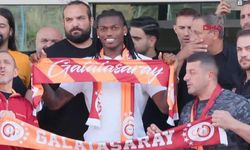 Galatasaray’ın yeni yıldızı Rafael Leao İstanbul’a geldi